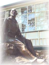 Standbeeld van Jan Smuts voor Smutshuis